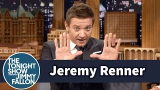 Jeremy Renner's Arrival Director's Accent Kept Him Laughing on Set