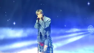 180323 SHINee Taemin singing Despacito at the Music Bank in Chile #태민 #샤이니 #taemin