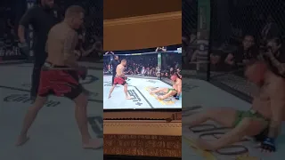 Conor McGregor breaks leg in UFC 264.