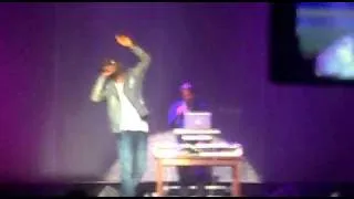 Tinie Tempah - Written in the stars live @ Usher's OMG tour