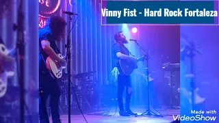 Hard Rock Fortaleza - Vinny Fist/ cantando Elvis Presley