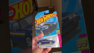 Hot Wheels DMC Delorean HW: The 80’s Back to the Future 🚗 Car! 8/10