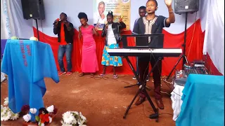 Chris Ndonye Worship.."TWASONGEA".