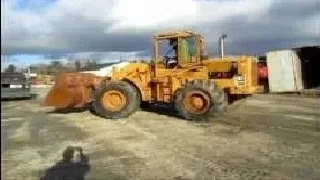 1976 CAT 950 Loader - Simmons Tractor Limited