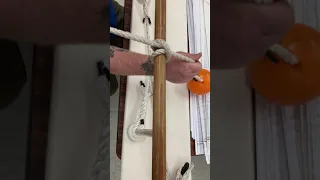 CLOVE HITCH-FENDER FROM THE BOAT