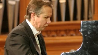 Mikhail Pletnev plays Bach - Harpsichord Concerto No. 1 (Moscow, 1988)