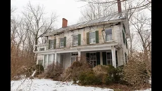 Step Inside This Abandoned Old House Untouched For 40 Years..