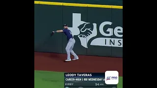 Mitch Haniger COMPLETES THE OUTFIELD DOUBLE PLAY | Seattle Mariners @ Texas Rangers 8/12/2022