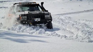 Jeep Grand Cherokee V8 - Monster LEA - Extreme Snow OFF ROAD