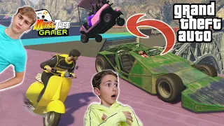 LOCAS CARRERAS de YouTubers en GTA