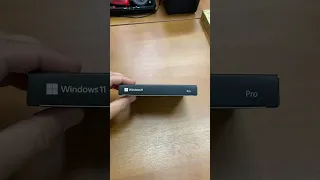 Распаковка лицензионной версии Windows 11 Pro и ее комплектация