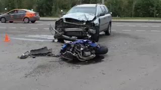 Мотоциклист погиб в результате ДТП на западе Москвы