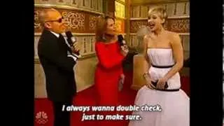 Jennifer Lawrence Photobombing Taylor Swift at Golden Globes 2014 Is All You Need | HD