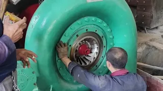 How to install the hydroelectric equipment without crane