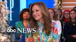 Leah Remini dishes about her co-star and BFF Jennifer Lopez