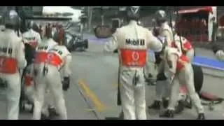 Lewis Hamilton pit stop at wrong team Malaysian GP 2013