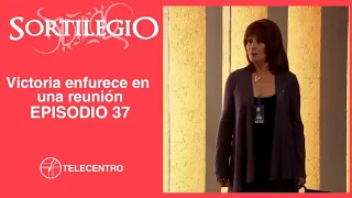 Victoria enfurece en una reunión | Sortilegio TELECENTRO