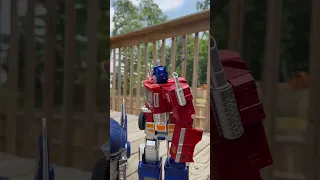 No caption needed for robosen Optimus Prime #optimusprime #shorts #transformers #riseofthebeasts