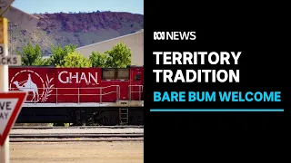 The Ghan is mooned again 20 years after NT residents first downed their dacks to greet it | ABC News