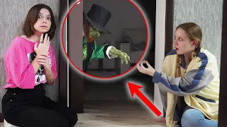 LEPRECHAUN HA VENIDO POR MÍ 🤫 Qué hará por el oro? Horrores de la vida!