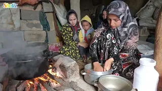 Making a delicious ghee stew in an adobe house#villagelife #life #chilteh #doora
