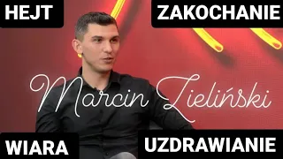 Cuda, głosy w głowie i ciepły rosół - Marcin Zieliński