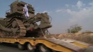 Israeli army sends bulldozers back to barracks