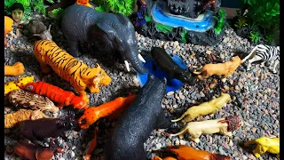 Wildlife Animal Figurines! Elephent, Lion, Zeebra, Tiger, Smilodon...