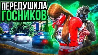 ДЕВУШКА ПЕРЕДУШИЛА ЗА УГОНКУ СЛАБЫХ ГОСНИКОВ в GTA 5 RP