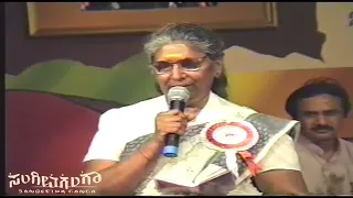 DR. S.JANAKIAMMA singing" Aaseya Bhava" after receiving Sangeeta ganga Award 2002