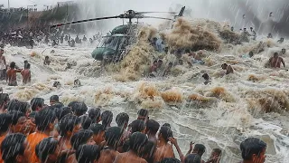 India NOW! Huge Floods and Landslides! Tourists under rubble!