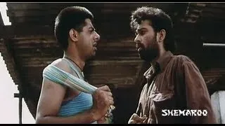 Jeeva beating up Chakravarthy - Satya movie scenes - J. D. Chakravarthy, Urmila Matondkar