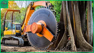 The Most Dangerous Fastest Big Chainsaw Cutting Tree Machines Working At Another Level