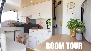 VAN TOUR | Nach 13 Monaten Camper Ausbau ENDLICH FERTIG 😍 DIY Campervan Room Tour deutsch