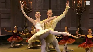 Marianela Núñez & Roberto Bolle, pas de deux from act II, Paquita – Italian TV show "Danza con me"