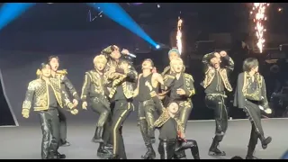 [FANCAM] 8-21-22 Seventeen - Be The Sun World Tour (Houston) - Rock With You