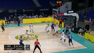 Alba Berlin - Zone Defense (vs. Real Madrid, Euroleague 2020). Coach Aito Garcia Reneses