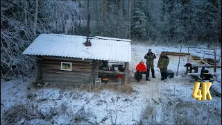 МОЩНЫЕ МОРОЗЫ СОЗДАЛИ ПЕРВЫЙ ЛЕД, ОКУНЬ В НАШИ ЛУНКИ ВЕСЕЛО ИДЕТ | ЖИЗНЬ В ТАЙГЕ В ТАЕЖНОЙ ИЗБЕ