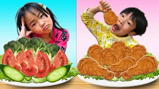 【学校ごっこ】野菜 VS お肉！共有する方法を学ぶ　Kaede and Ahtan Learn to Share Food Vegetables and Fried Chicken for Kids