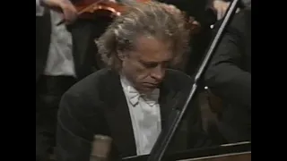 Paolo Restani with Berliner Symphoniker: Beethoven - 'Emperor' Piano Concerto