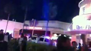 Cops break up Florida Mall Nike release