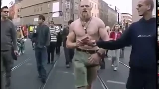 Techno Viking dances to Alice Deejay Better Off Alone!