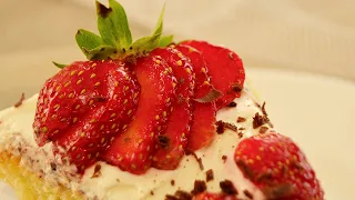Как просто и КРАСИВО нарезать КЛУБНИКУ / How to Cut Strawberries