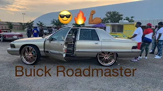 Buick Roadmaster on 26” Asanti wheels.