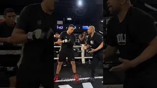 Roy Jones Jr training David Benavidez on signature left hook!