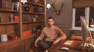 GENTLEMAN’S OFFICE TOUR | Ali Gordon