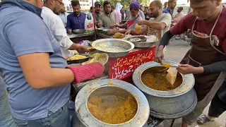 ROADSIDE RUSH on FRIDAY BIRYANI | Famous Beef Degi Biryani | Pakistani Street Food in Karachi