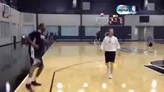 Tracy McGrady two 3-pointer at his first Spurs training