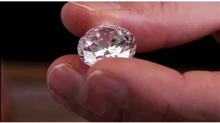 A guide to diamond grading. How do the 4c's actually affect a diamonds appearance?