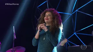 Vanessa da Mata canta 'Faltando Um Pedaço'